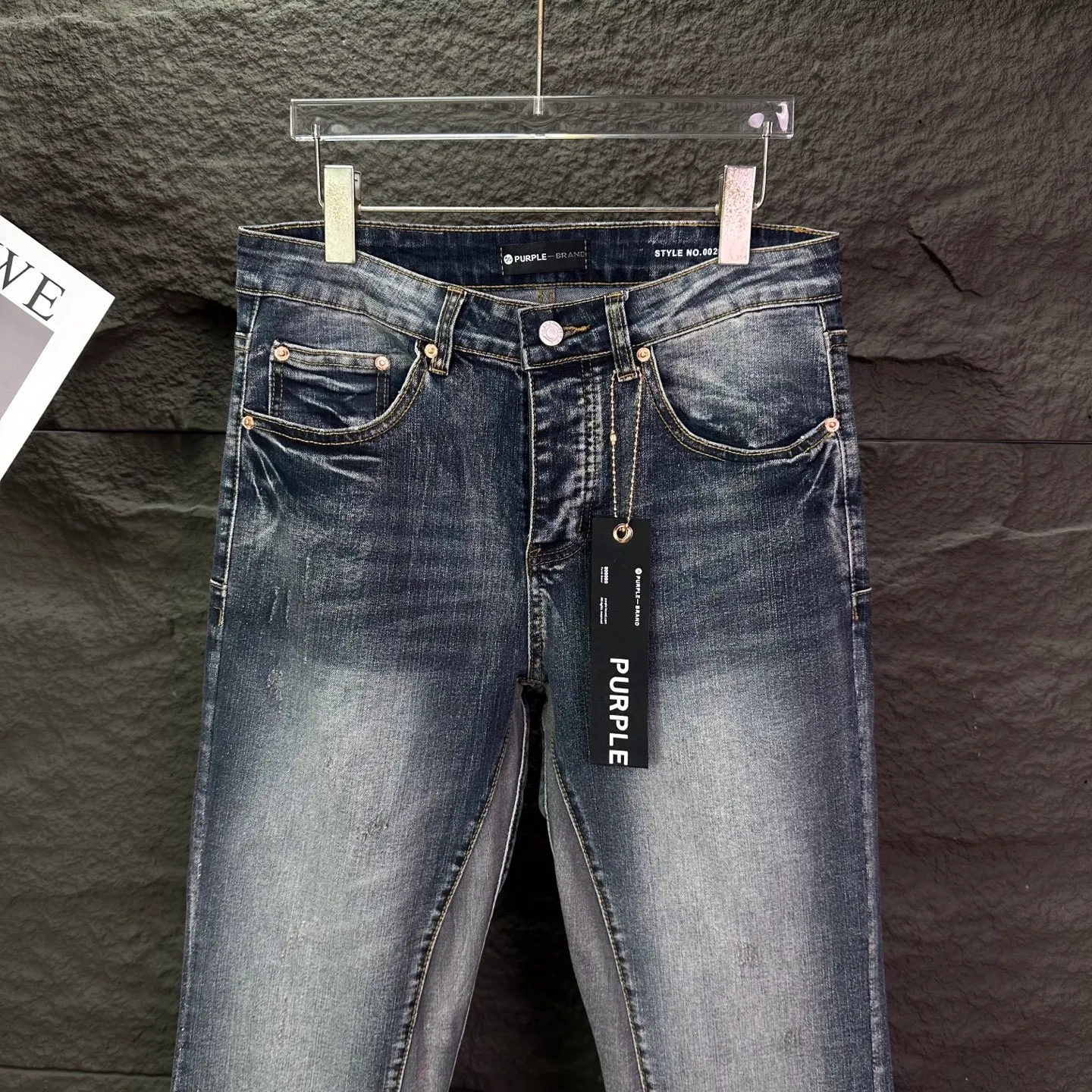 PURPLE BRAND 2026 New Arrival Washed, Distressed and Spliced ​​Couple's Style Washed Loose Bootcut Jeans High Version High Version Top Ceiling Quality Styles with different washed textures, very friendly to people with thin legs and thick legs. The bootcut version is very flattering to the leg shape. Moderate length that never goes out of style, easy to match with casual, basic styling for various styles, a must-have in the wardrobe! The fabric is stiff but also makes the upper body soft without losing texture. The washing process is even more perfect. It is a must-have item for everyone! ! ! Washed wheat, hang tag, pants label, three labels complete Color: washed blue Size: 28, 30, 32, 34, 36 (five sizes)